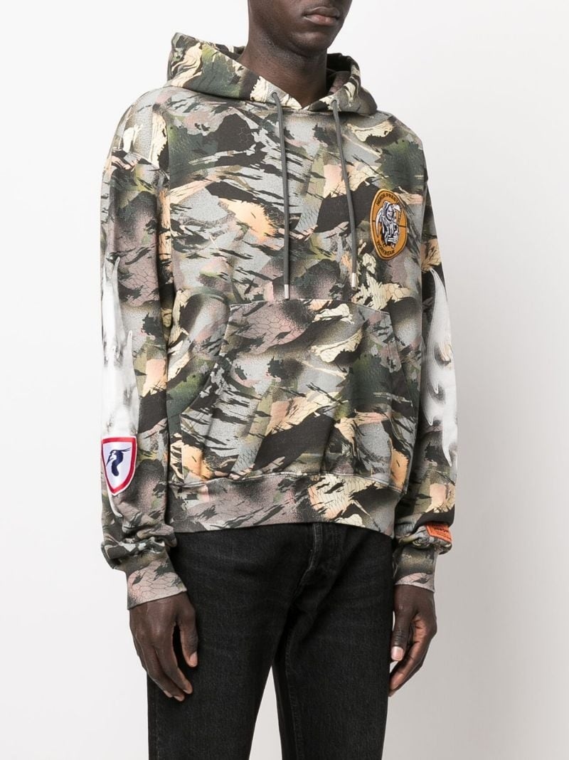 camouflage-print logo-patch hoodie - 3