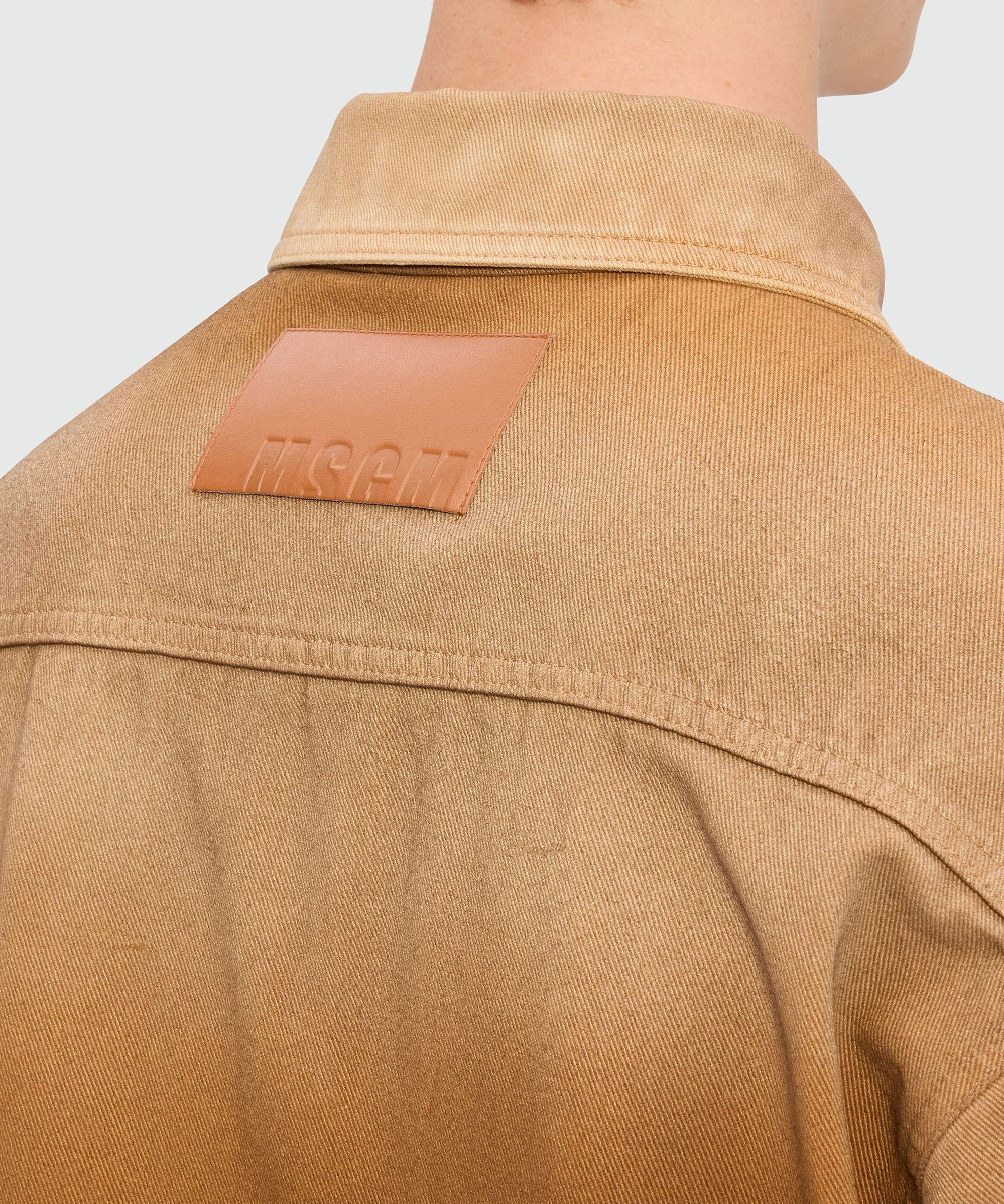 Beige spray-effect denim shirt - 5