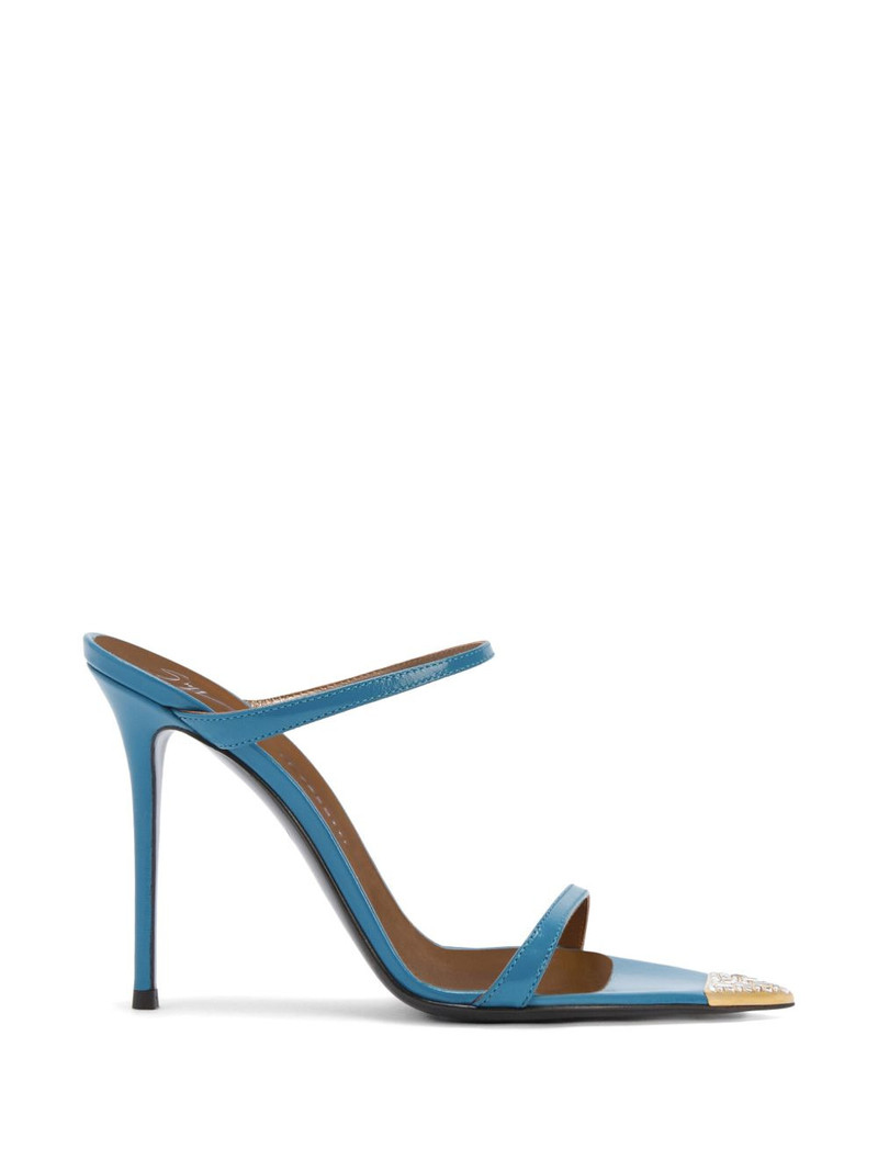 Intriigo sandals 1