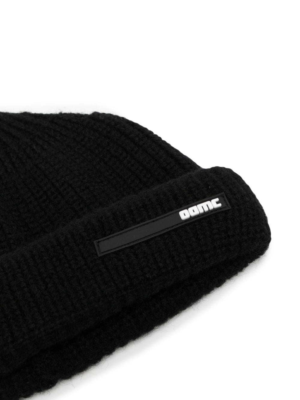 Peak logo-patch beanie - 2