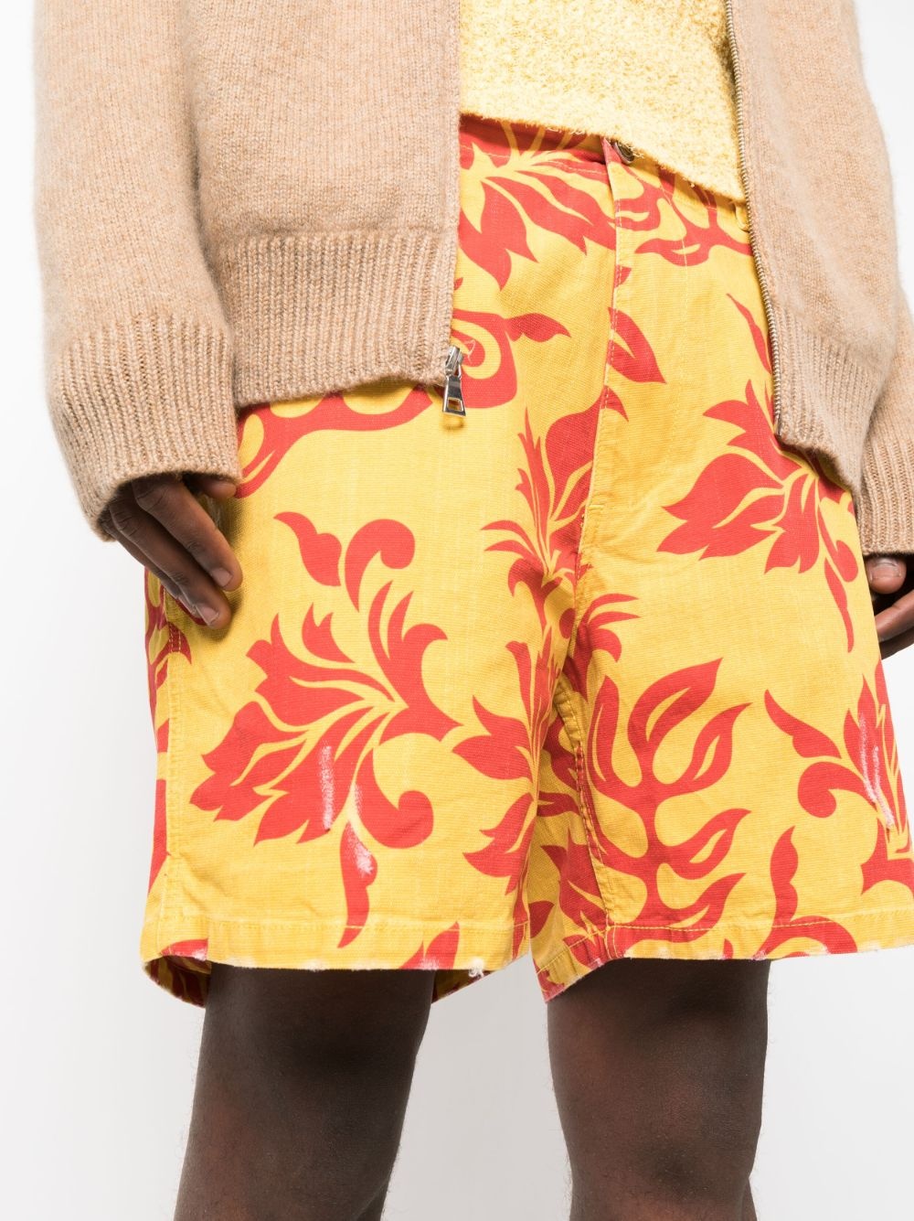 graphic-print knee-length shorts - 5