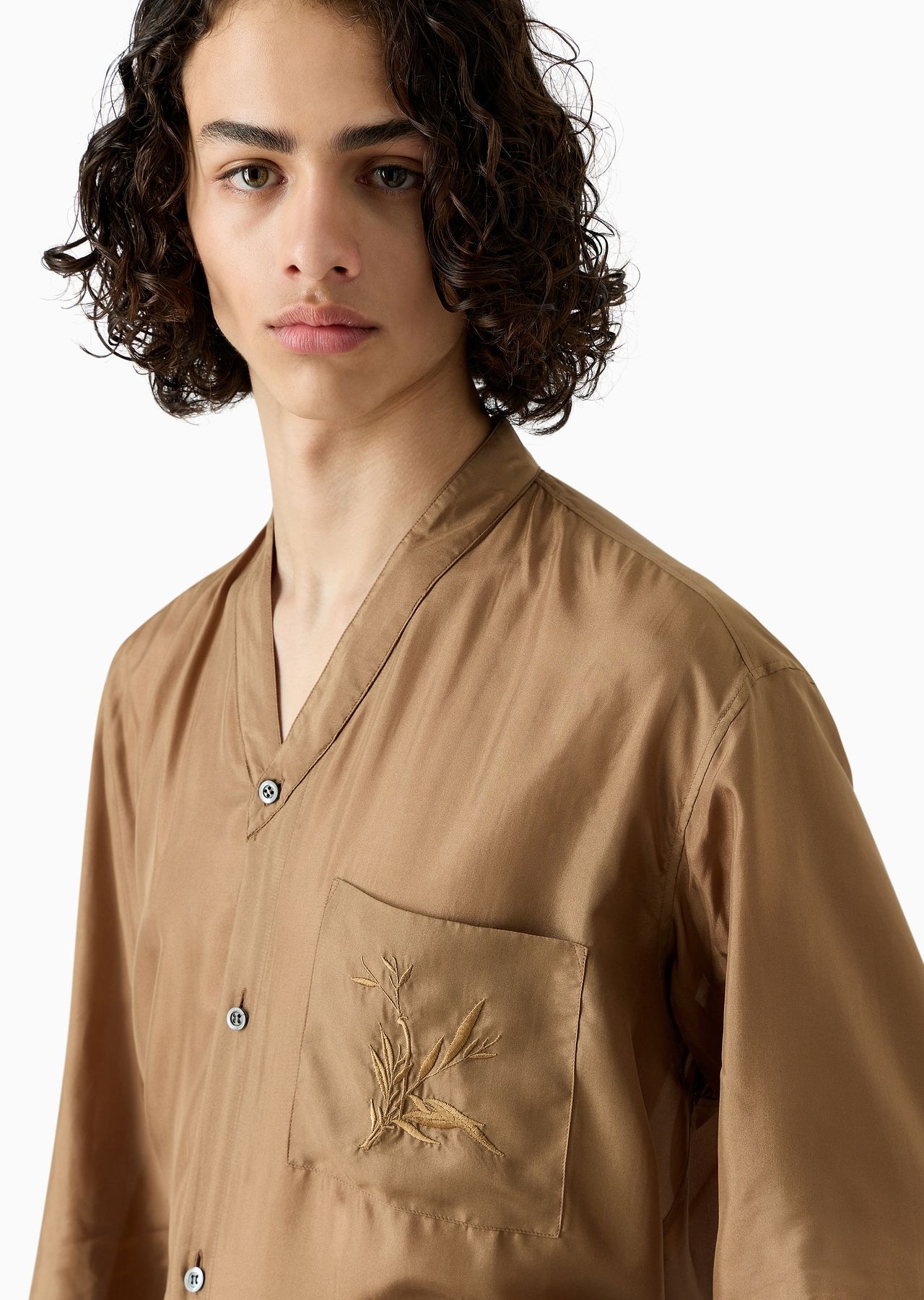 V-neck shirt with pocket and ramage embroidery in solid-colour pure silk - 5