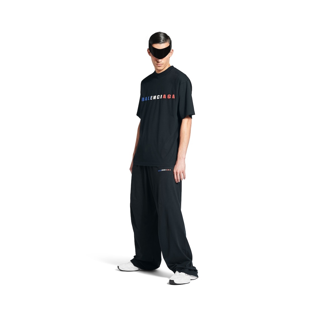 International T-shirt Medium Fit in Faded Black - 2