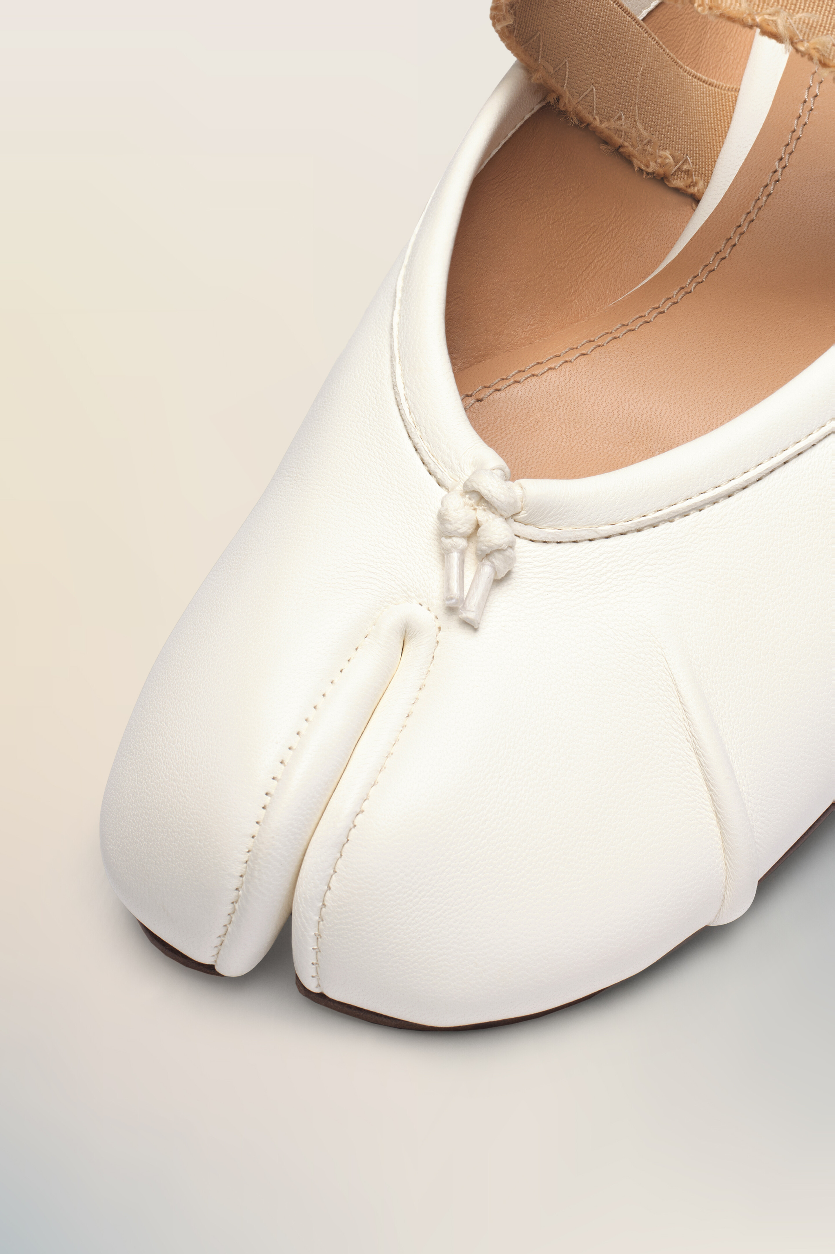 Maison Margiela Tabi elastic band mule | REVERSIBLE