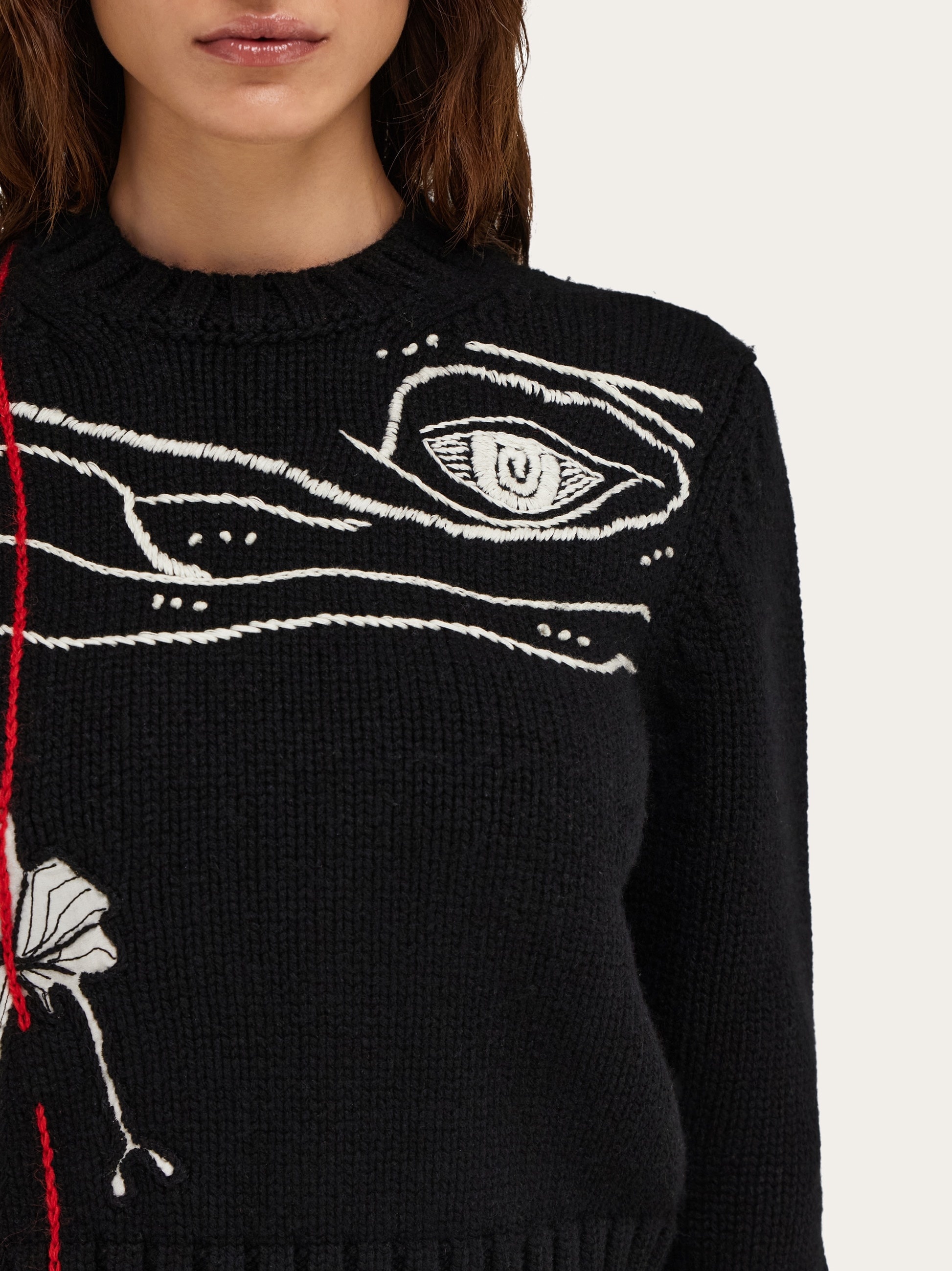 Sweater with embroidery detail - 5