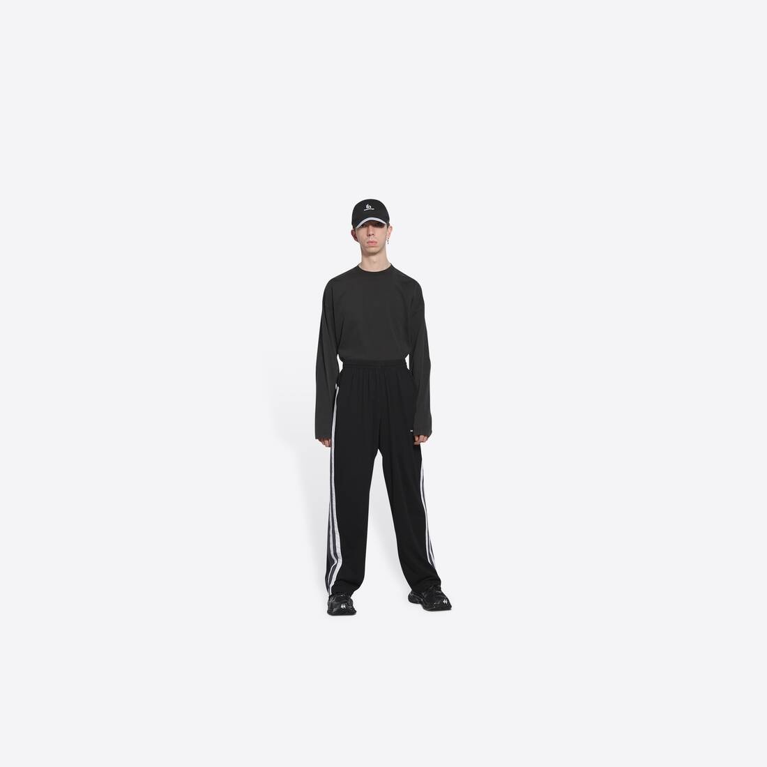 Men's Sporty B Tracksuit Pants in Black - 3