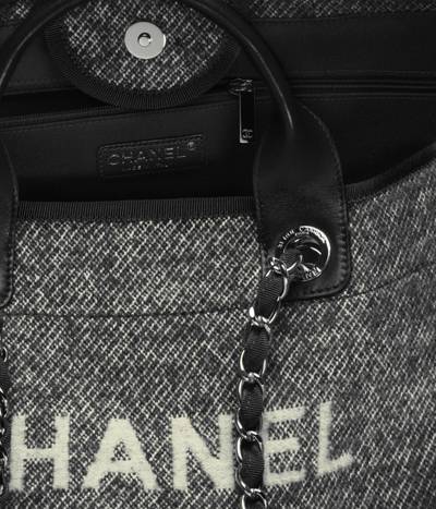 CHANEL Large Shopping Bag outlook