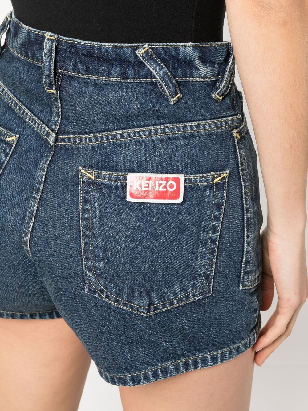 logo-patch denim short shorts - 5