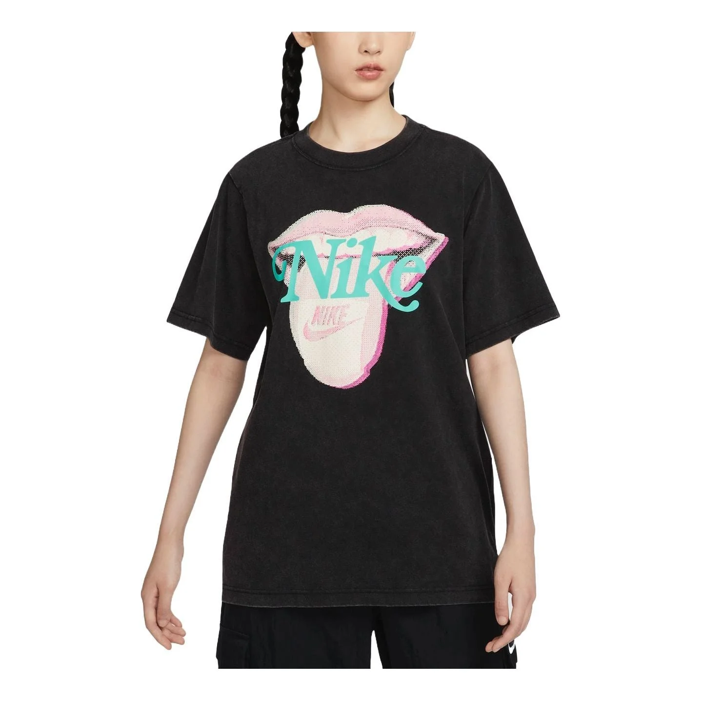 (WMNS) Nike Sportswear Essential Graphic T-shirt Asia Sizing 'Black' HM4594-010 - 1