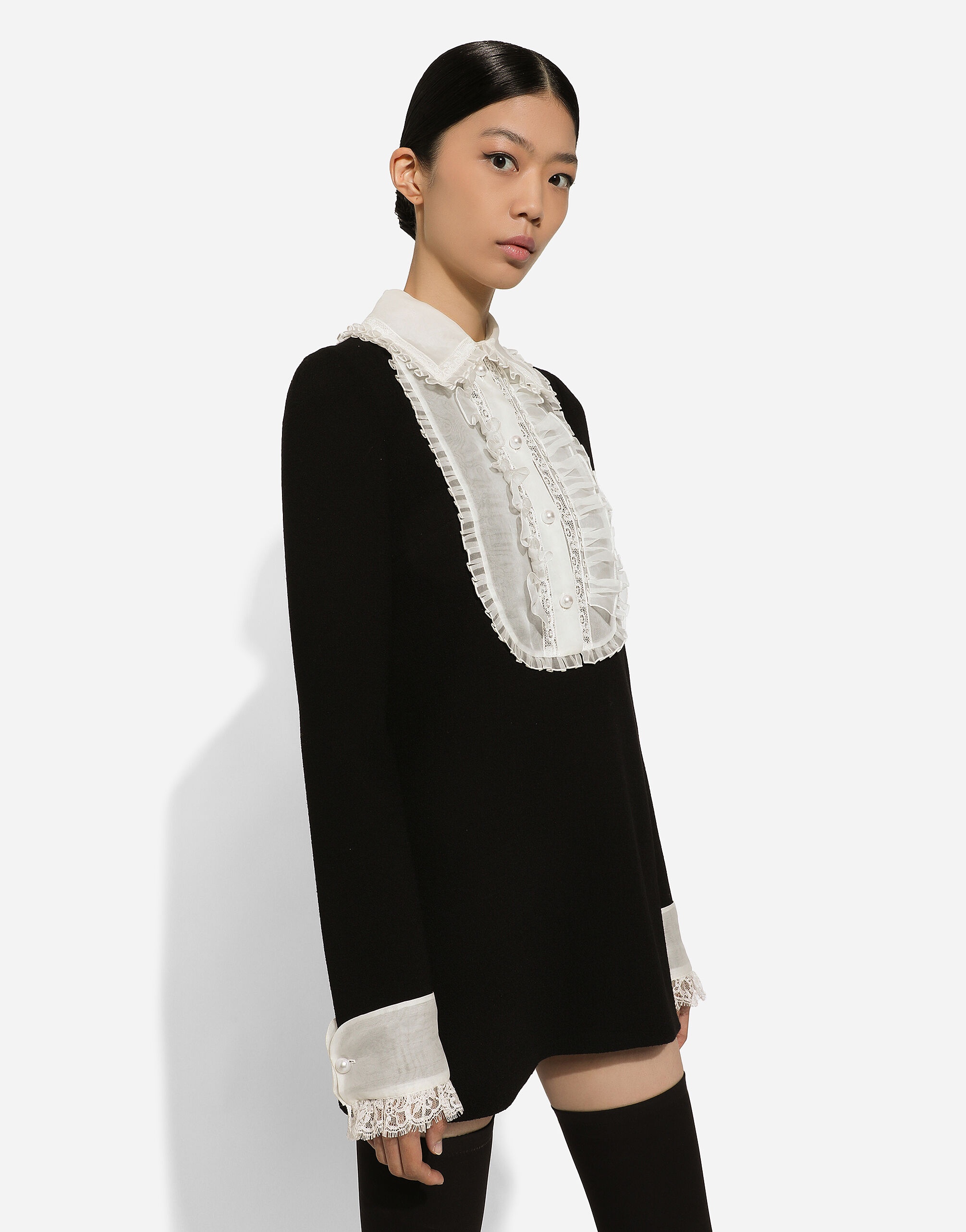 Short wool crepe dress with organza shirt front - 5