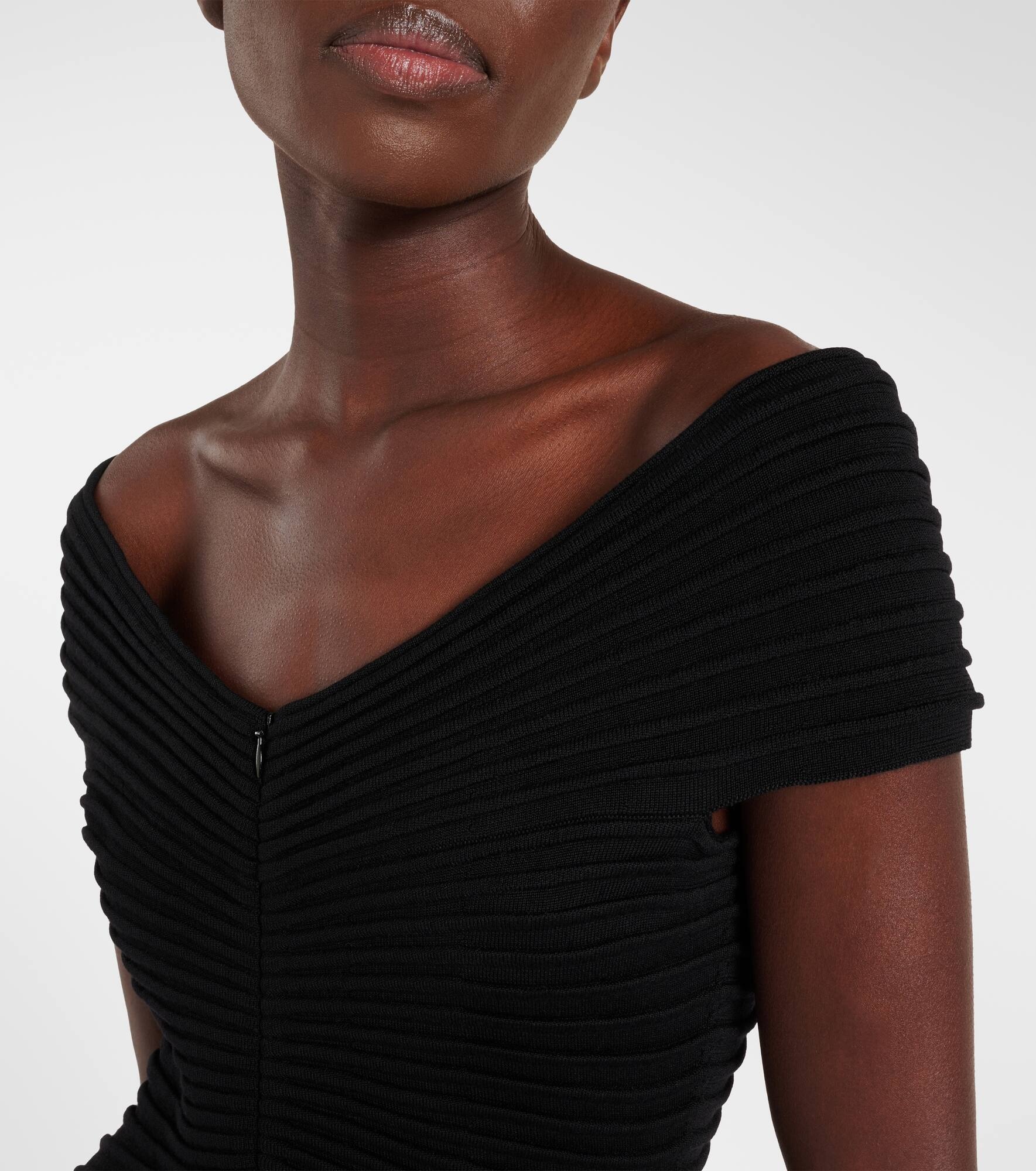 Wool midi dress - 4