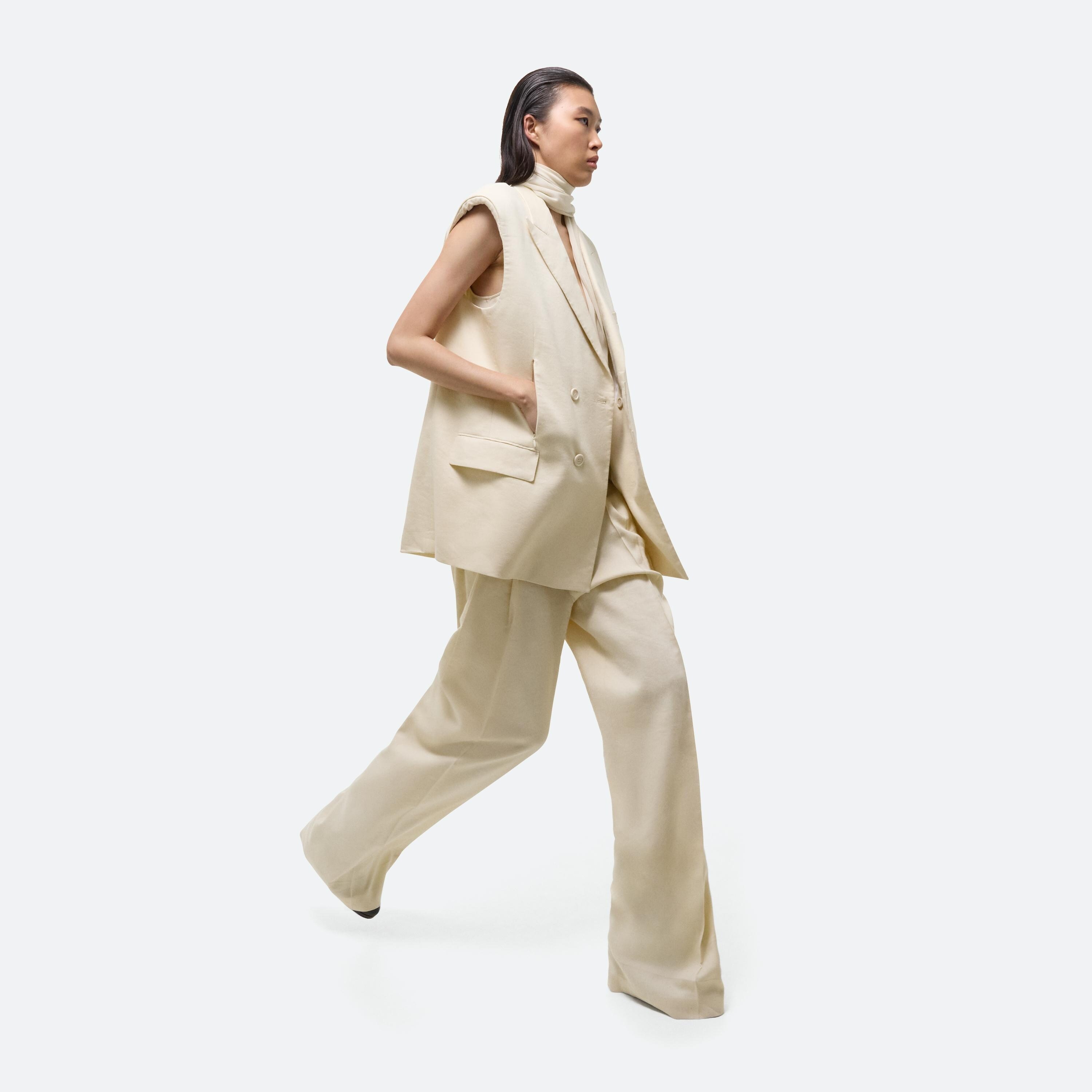 SLEEVELESS CAR BLAZER - 13