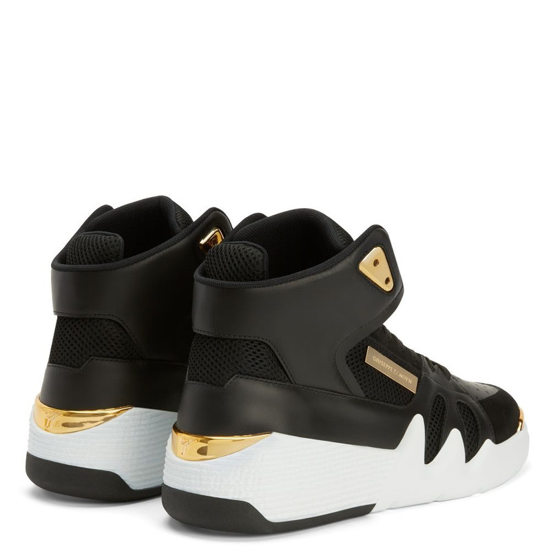 Giuseppe Zanotti Talon outlook