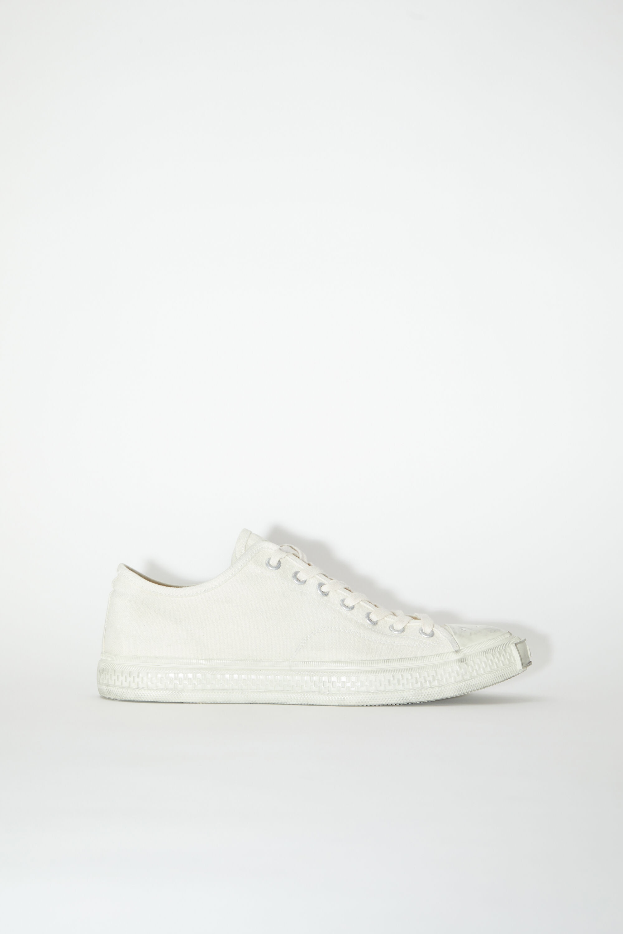 Low top sneakers - Off white/off white - 1