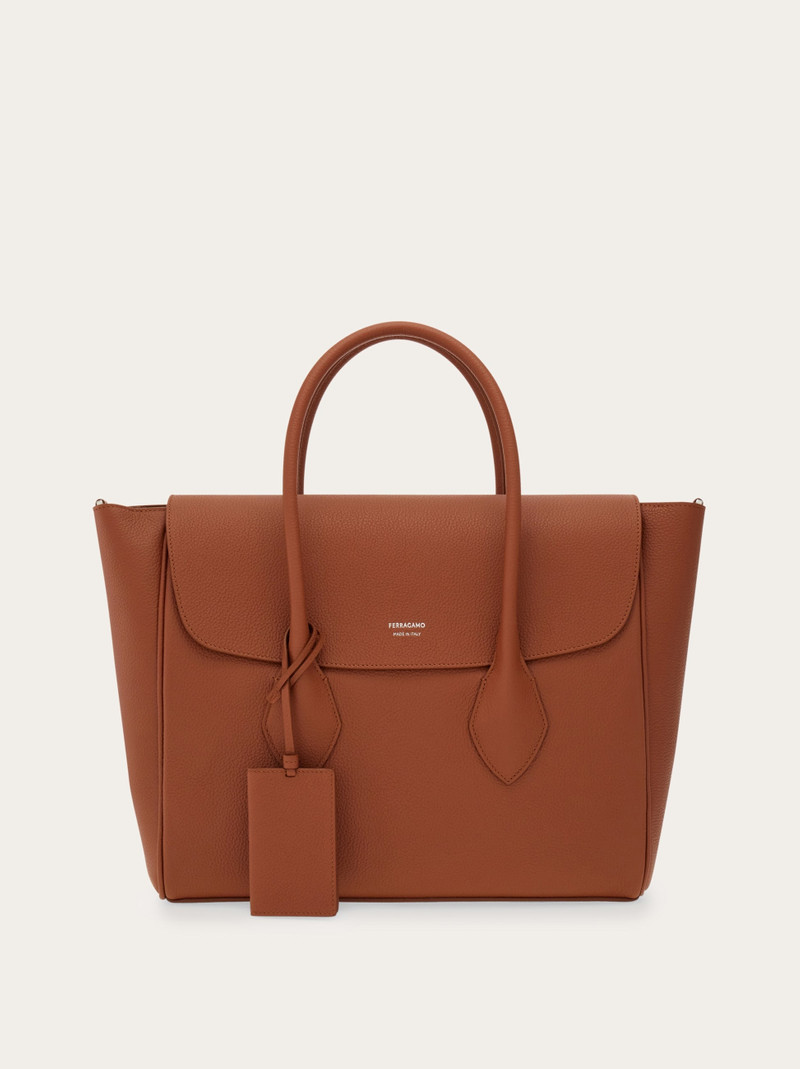 East-West tote bag 1