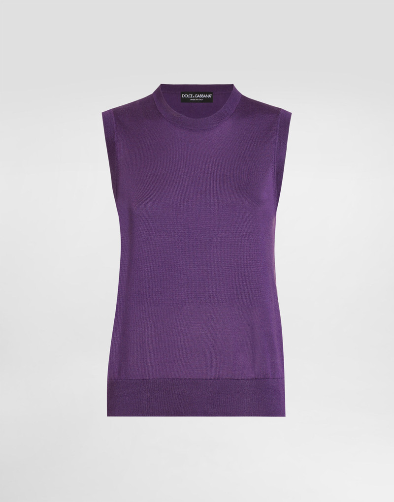Silk tank top with flower brooch 1