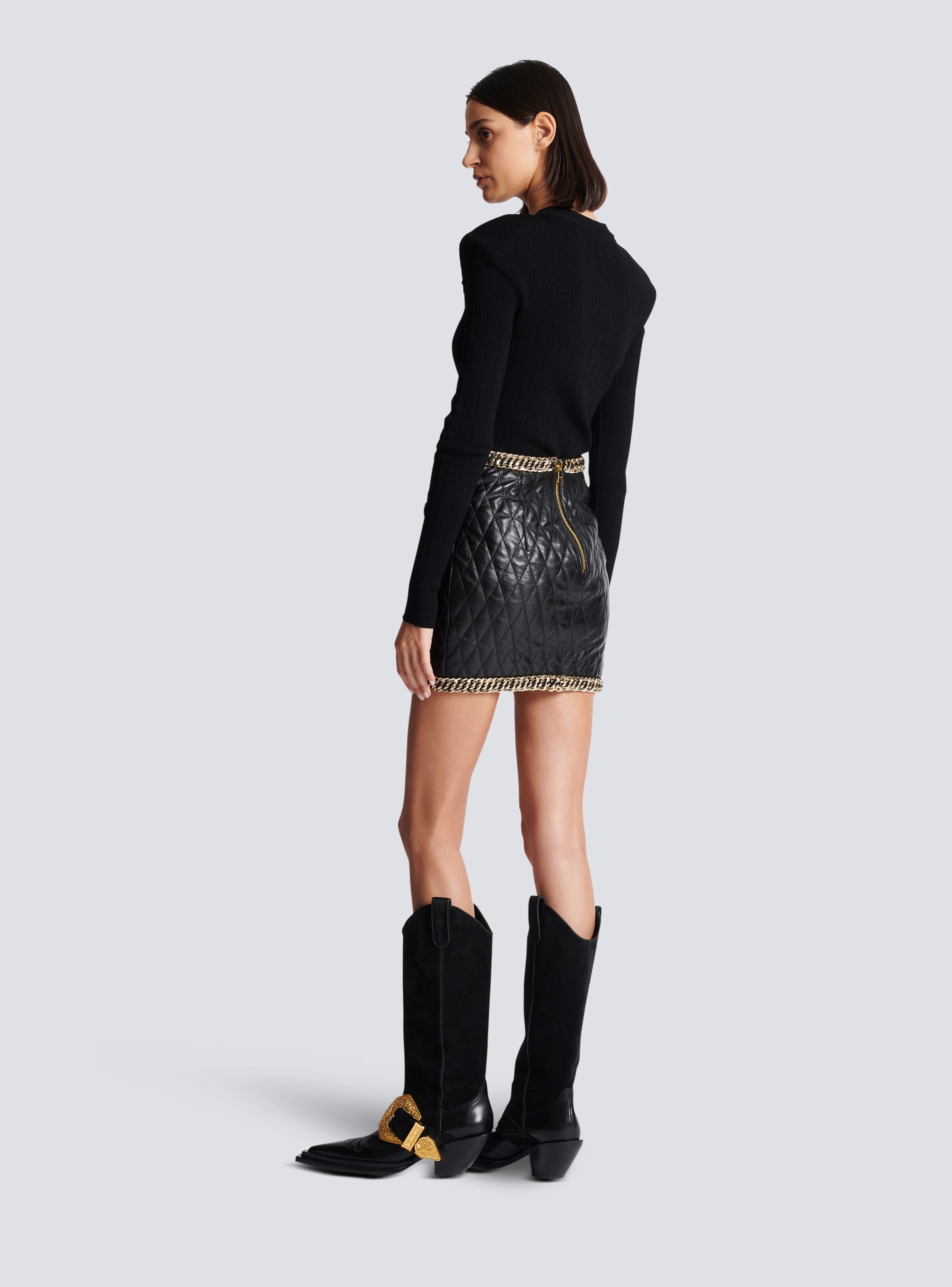 Quilted leather skirt with chains - 4