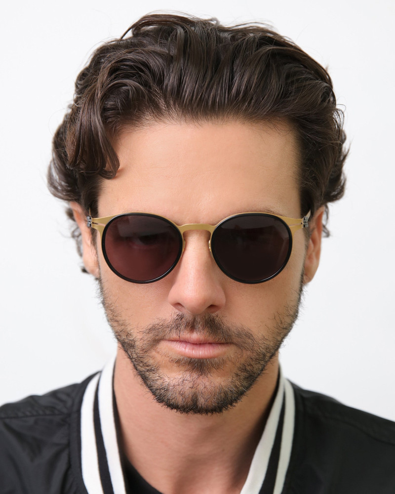 illesteva Great Jones Titanium Sunglasses outlook