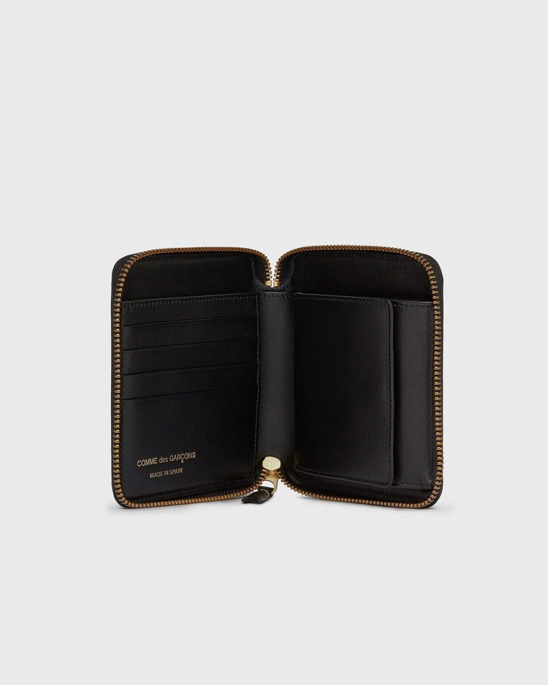 Comme Des Garçons CLASSIC LINE outlook