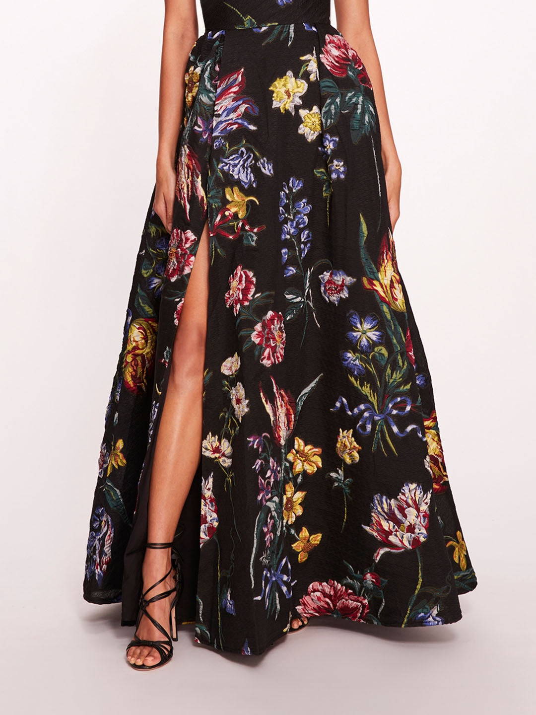 ALEXANDER GOWN - 4
