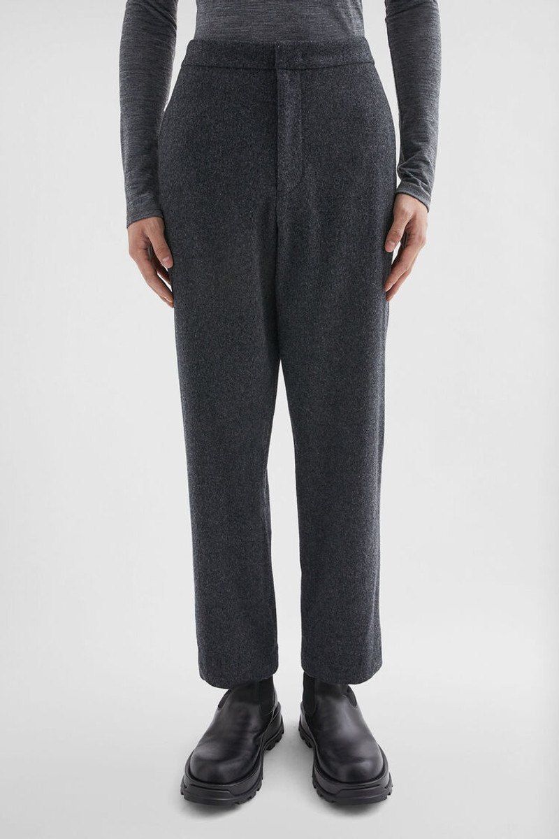 Wool Flannel Tapered Trousers 3