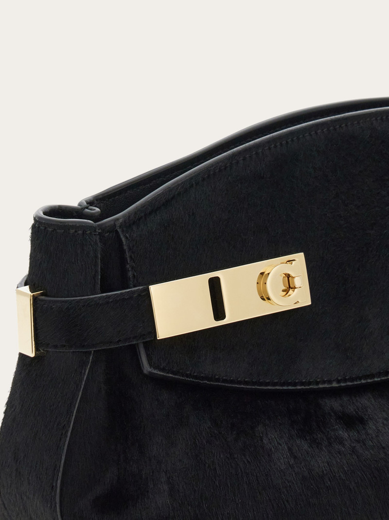 Hug crossbody 부대 8