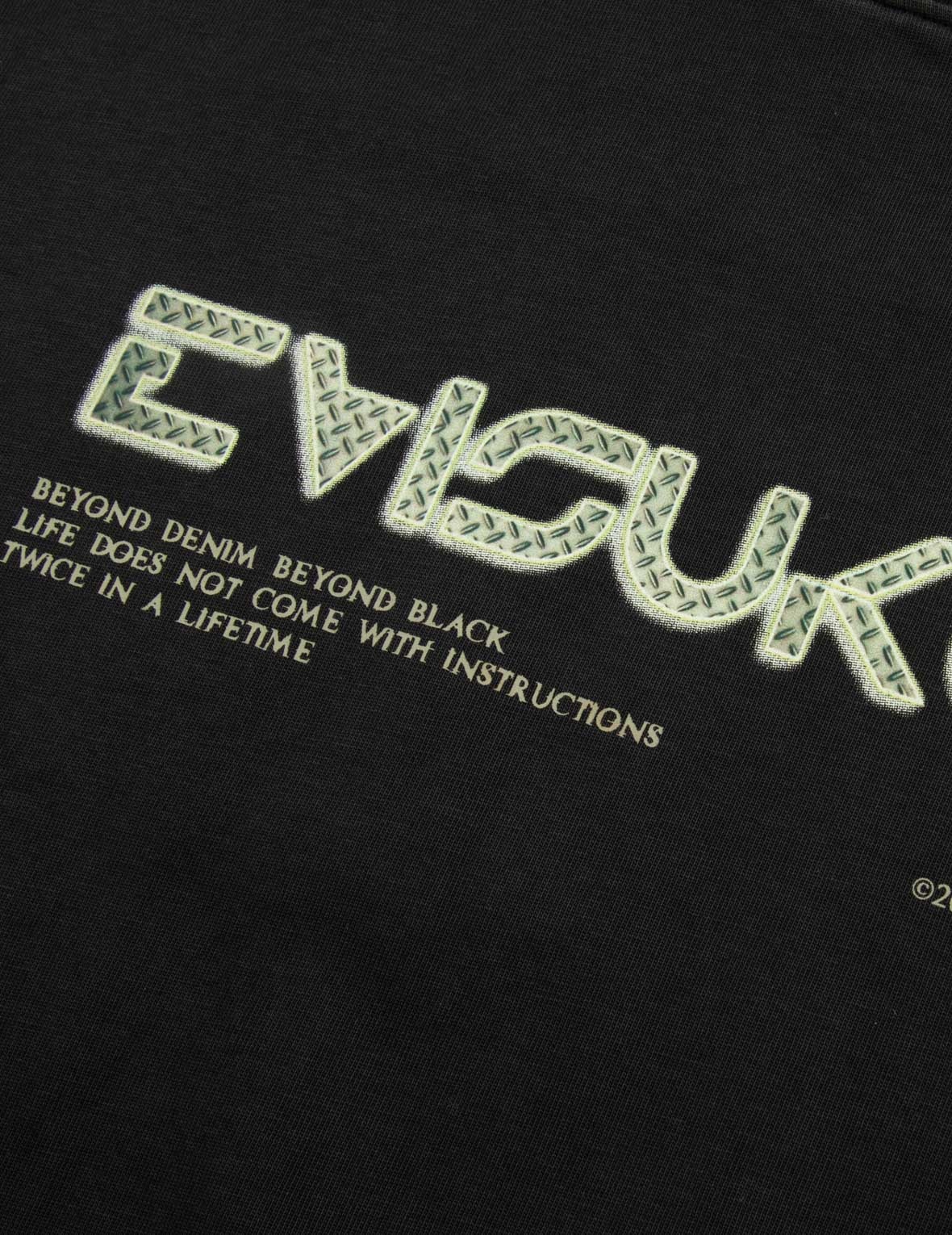 Metallic Stud Textured Logo Print T-shirt - 7