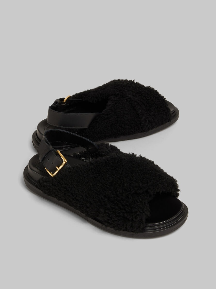 BLACK CURLY SHEARLING FUSSBETT SLIDE - 5