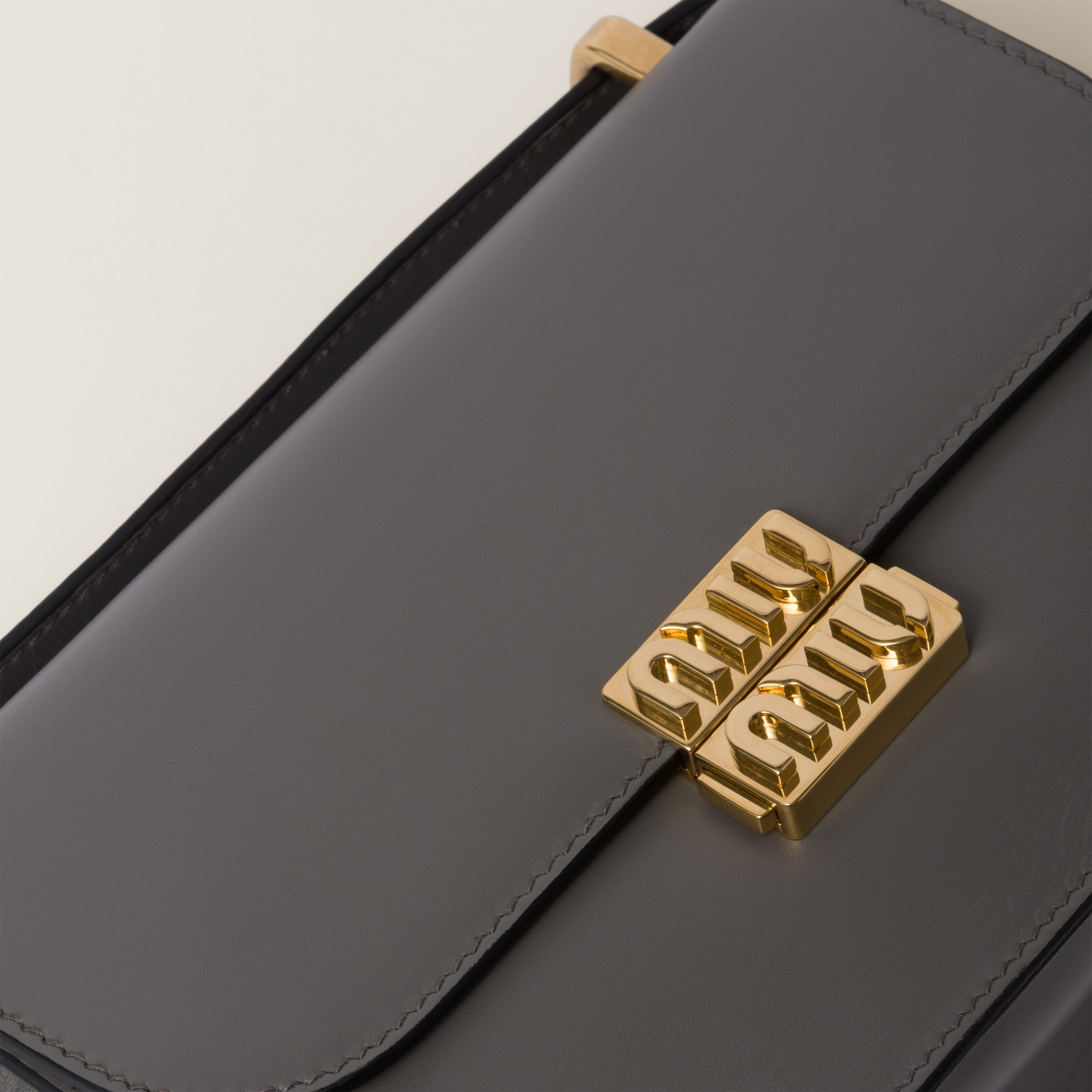 Leather shoulder bag - 6
