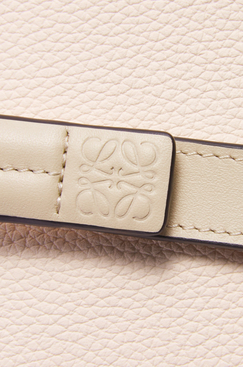 Compact zip wallet in soft grained calfskin 5