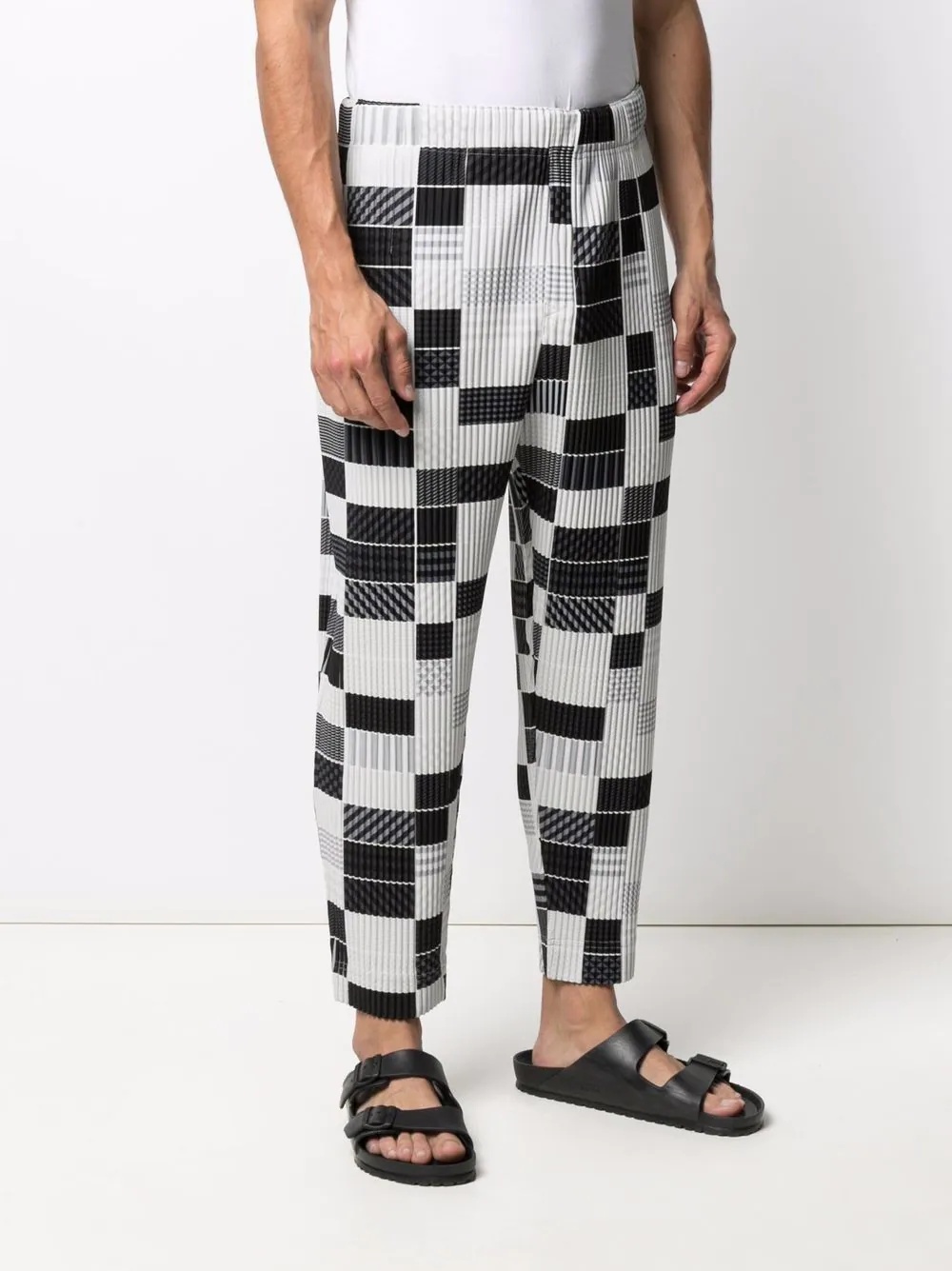 pleated check-print trousers - 3