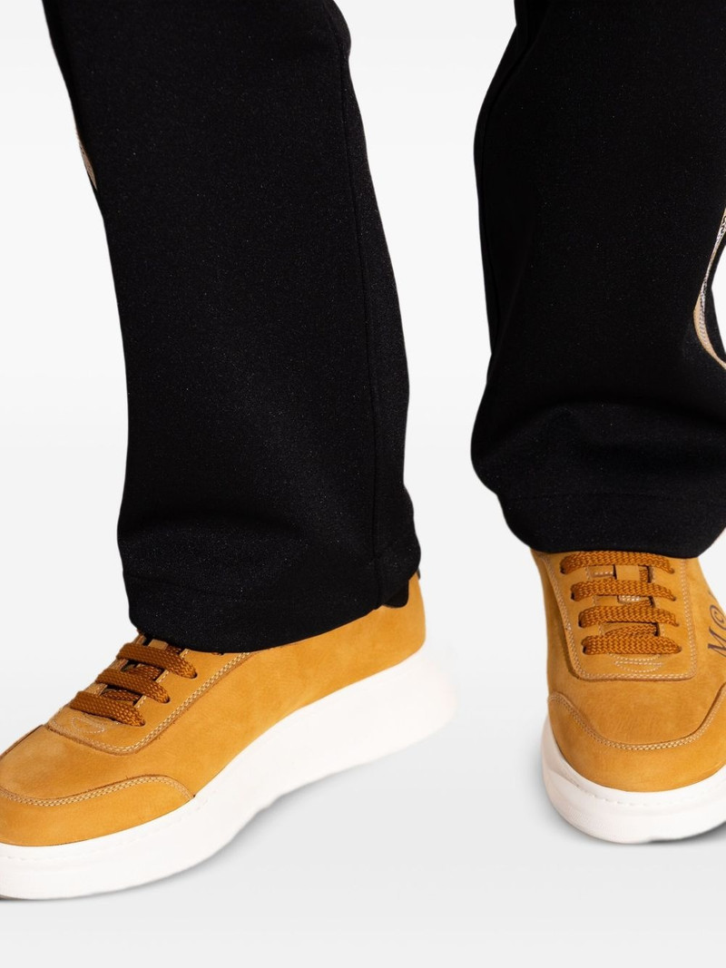 Alexander McQueen Oversized sneakers outlook