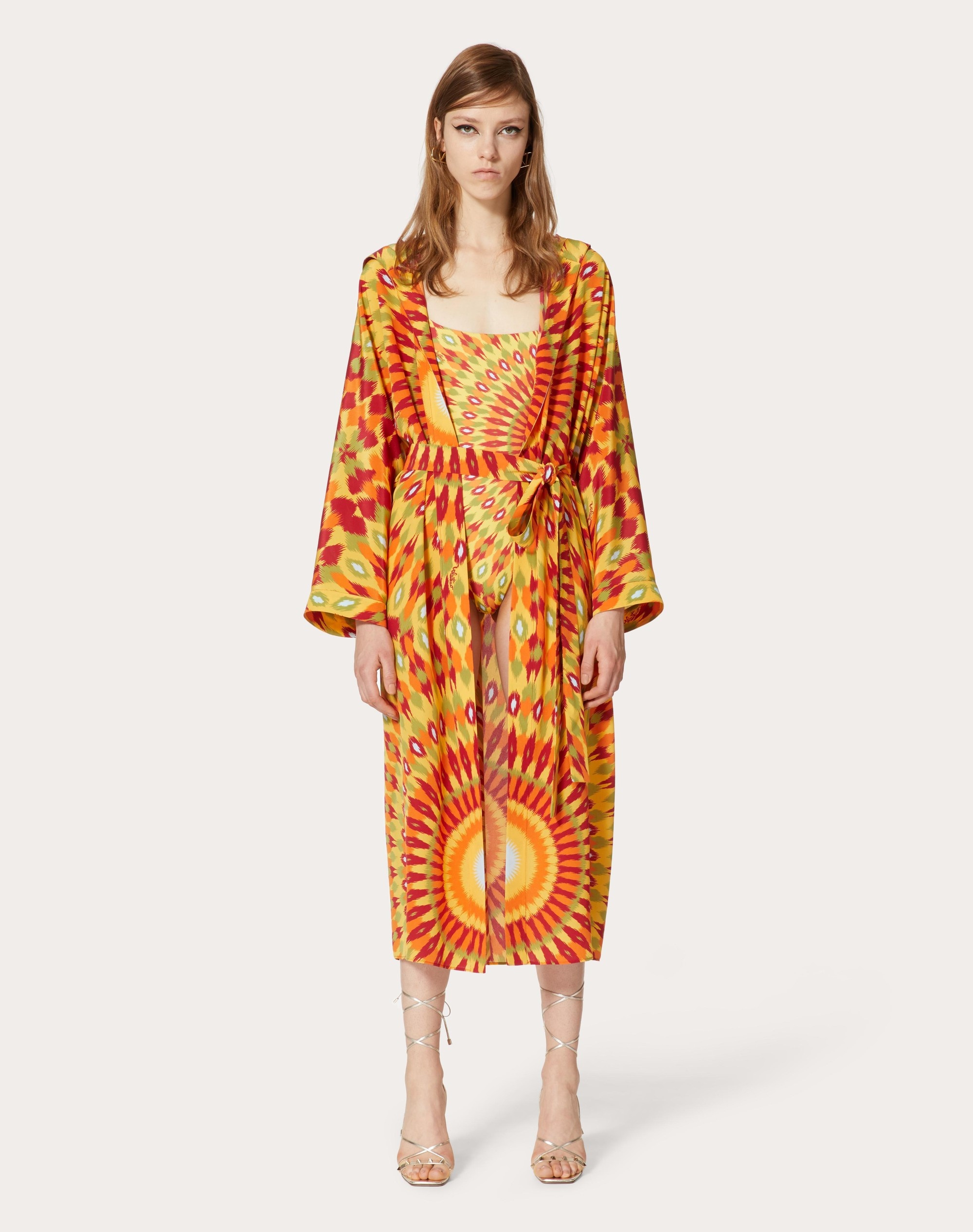 CREPE DE CHINE COAT WITH ROUND RAIN PRINT - 3