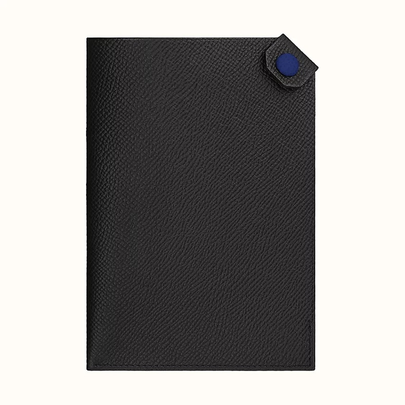 Tarmac Dot passport holder 1