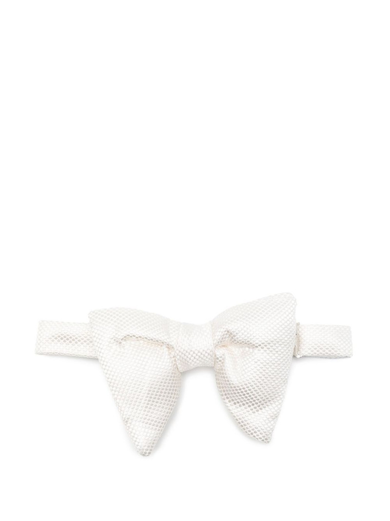 textured bow tie 1