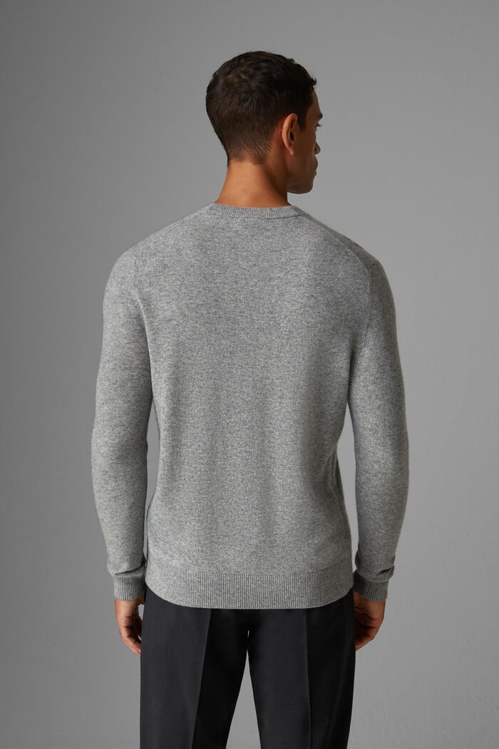 Maddox Knit pullover in Gray - 3