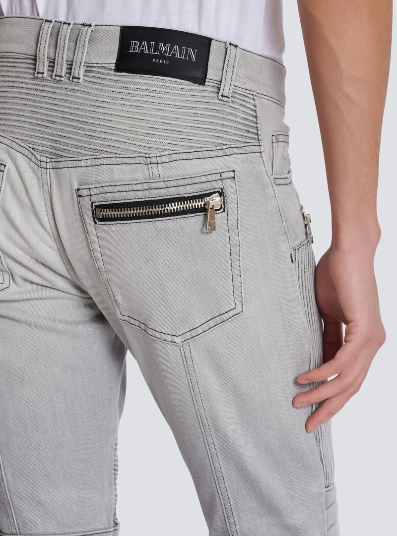 Biker jeans in Grey quilted denim 8