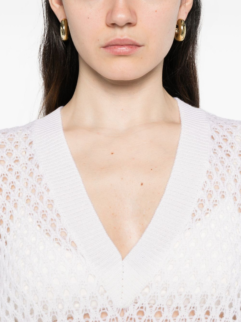 V-neck vest 5