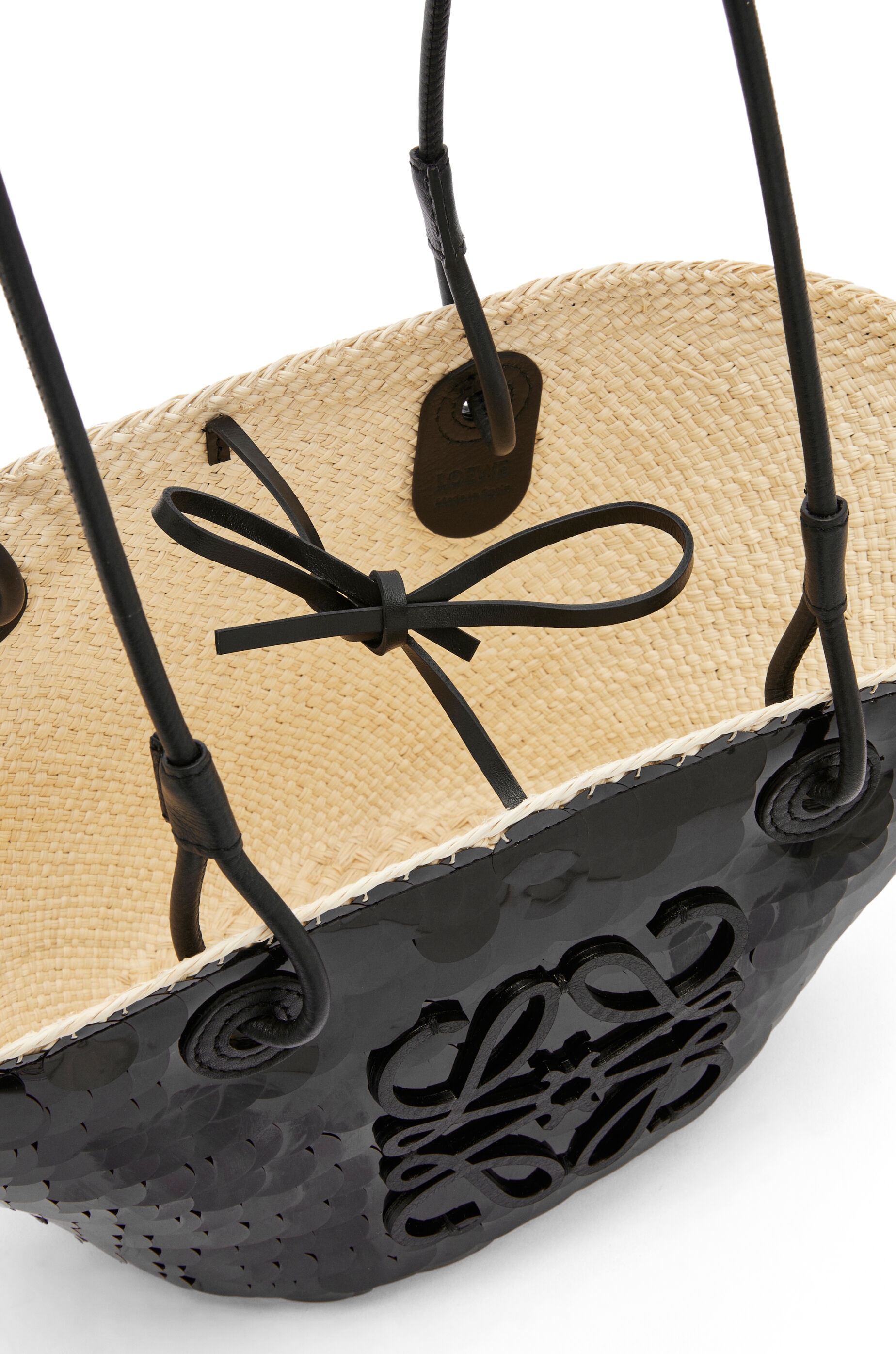 Small Anagram basket in sequinned iraca palm and calfskin - 4