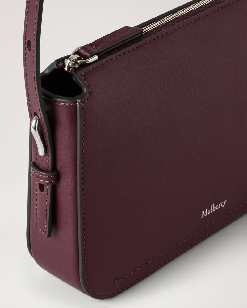 Clovelly Pouch Black Cherry Micro Classic Grain 4