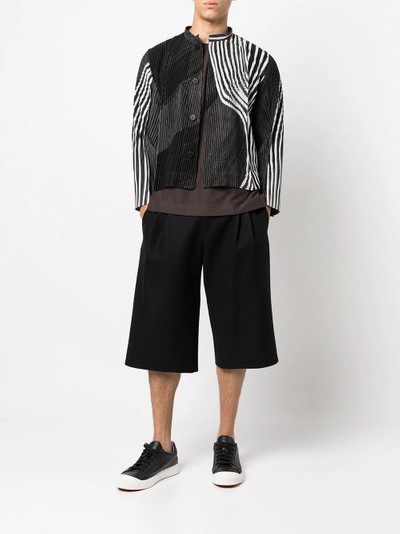 ISSEY MIYAKE body movement pleated shirt outlook