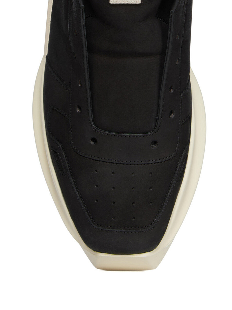 SNEAKERS 5