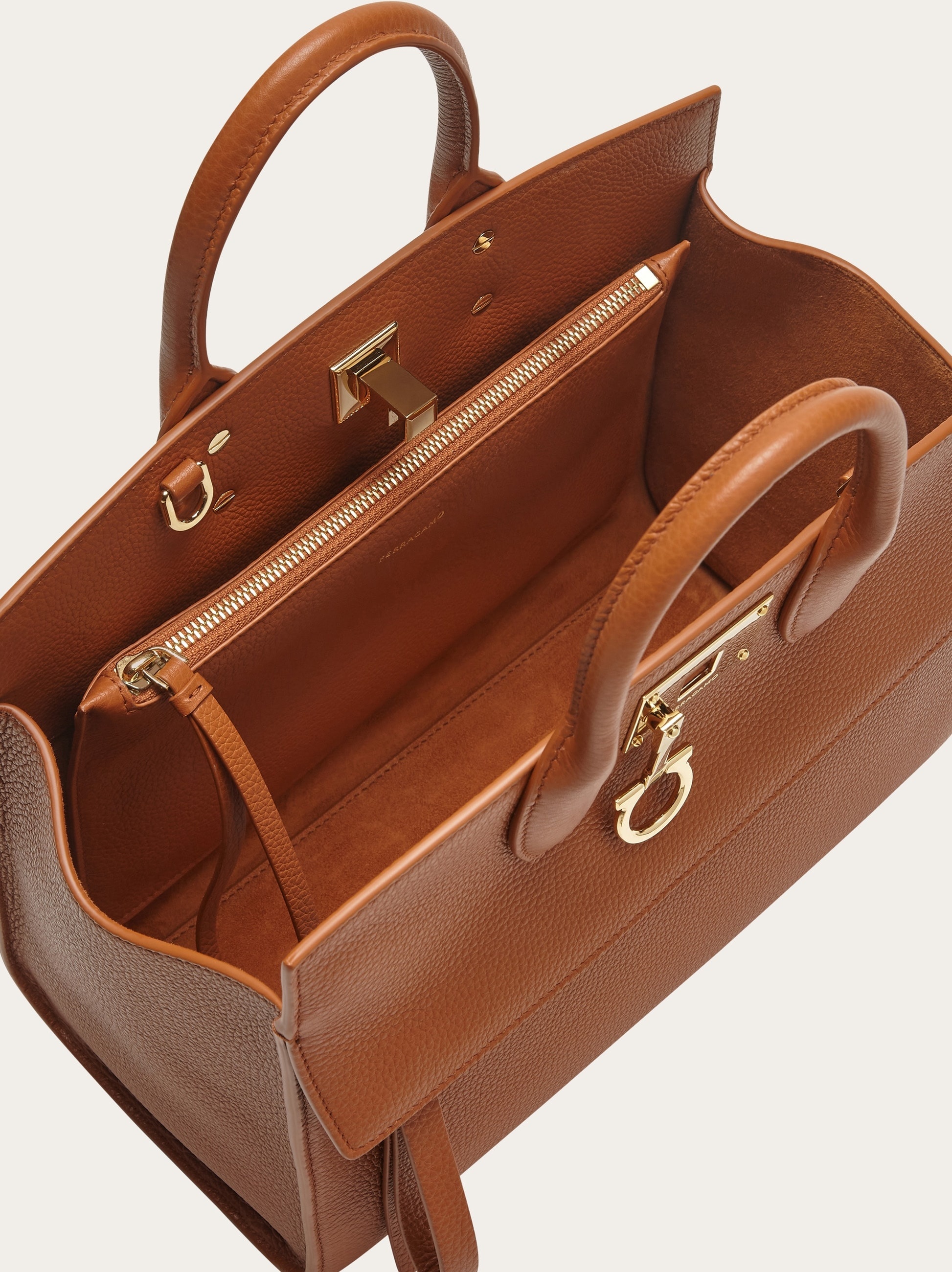 Ferragamo Studio Soft bag (S) - 6