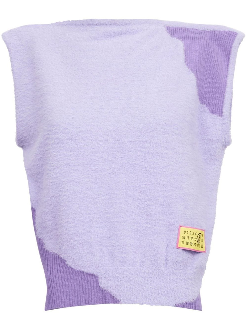 boat-neck sleeveless top 1