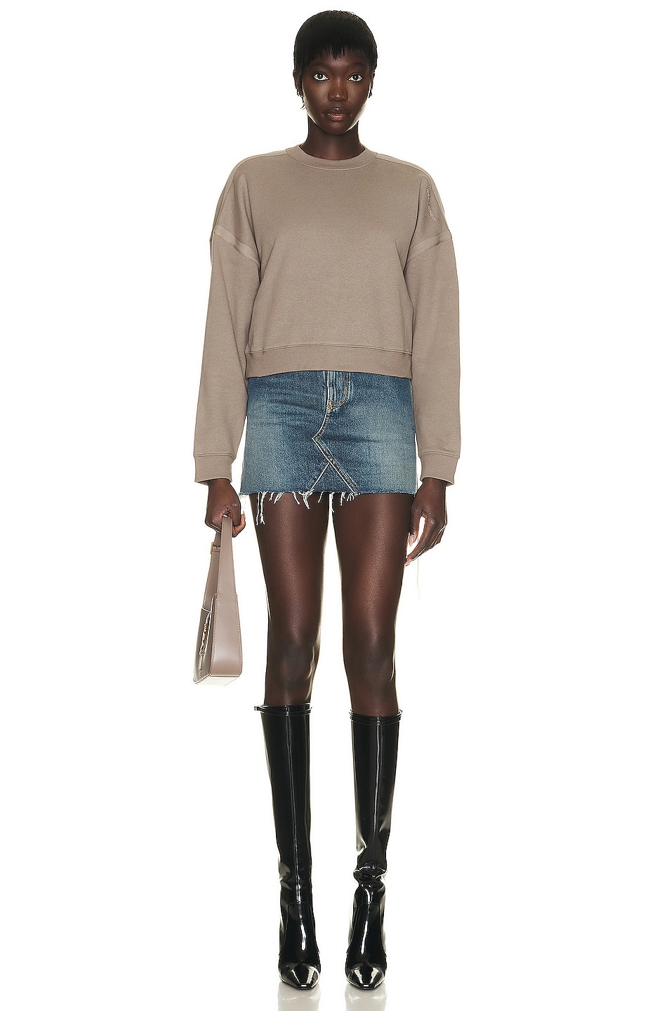 Round Neck Sweatshirt - 5