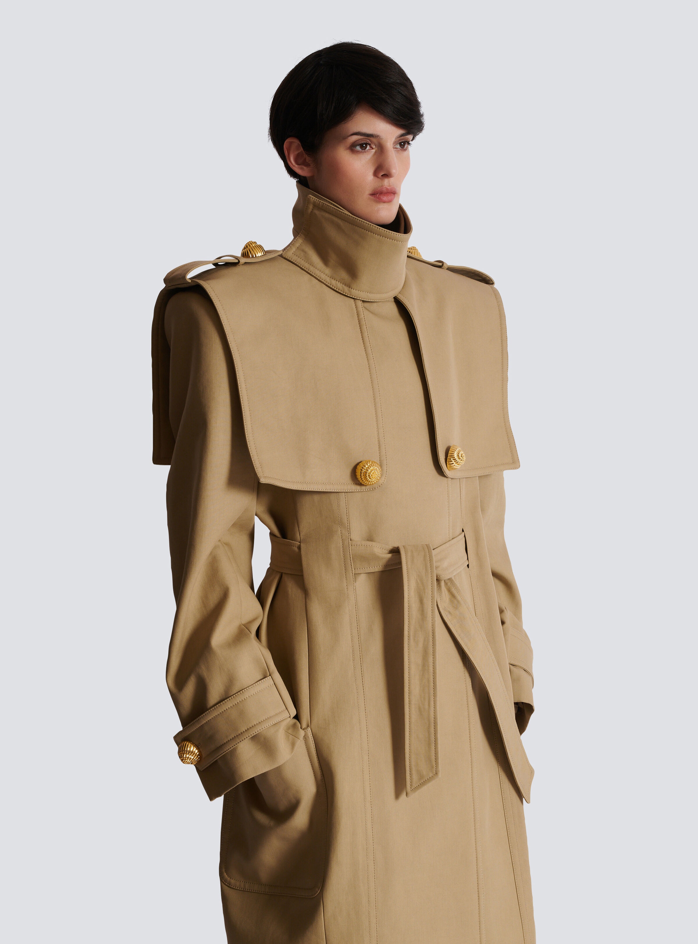 Belted trench coat in water-repellent cotton - 7