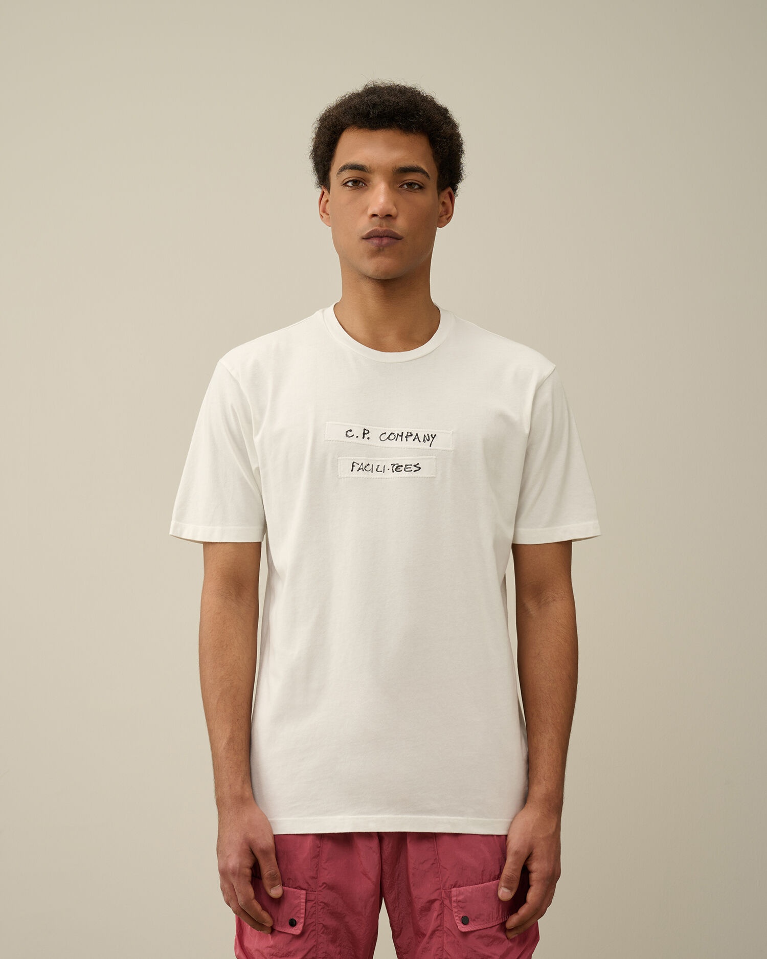CP COMPANY｜SHORT-SLEEVED ROUND NECK T-SHIRTS (24/1 Jers 24/1 Jersey Short Sleeve Printed Logo T-Shirt | CPC USCA