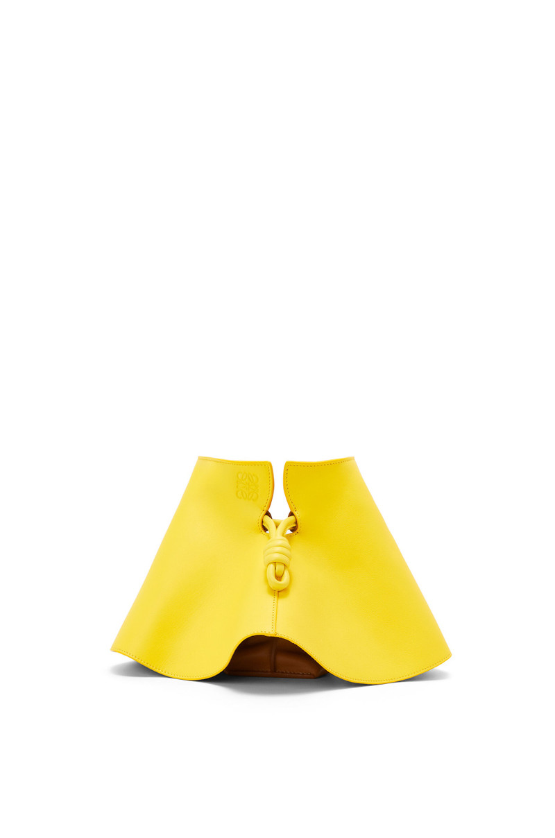 Mini Flamenco petal clutch in nappa calfskin 3