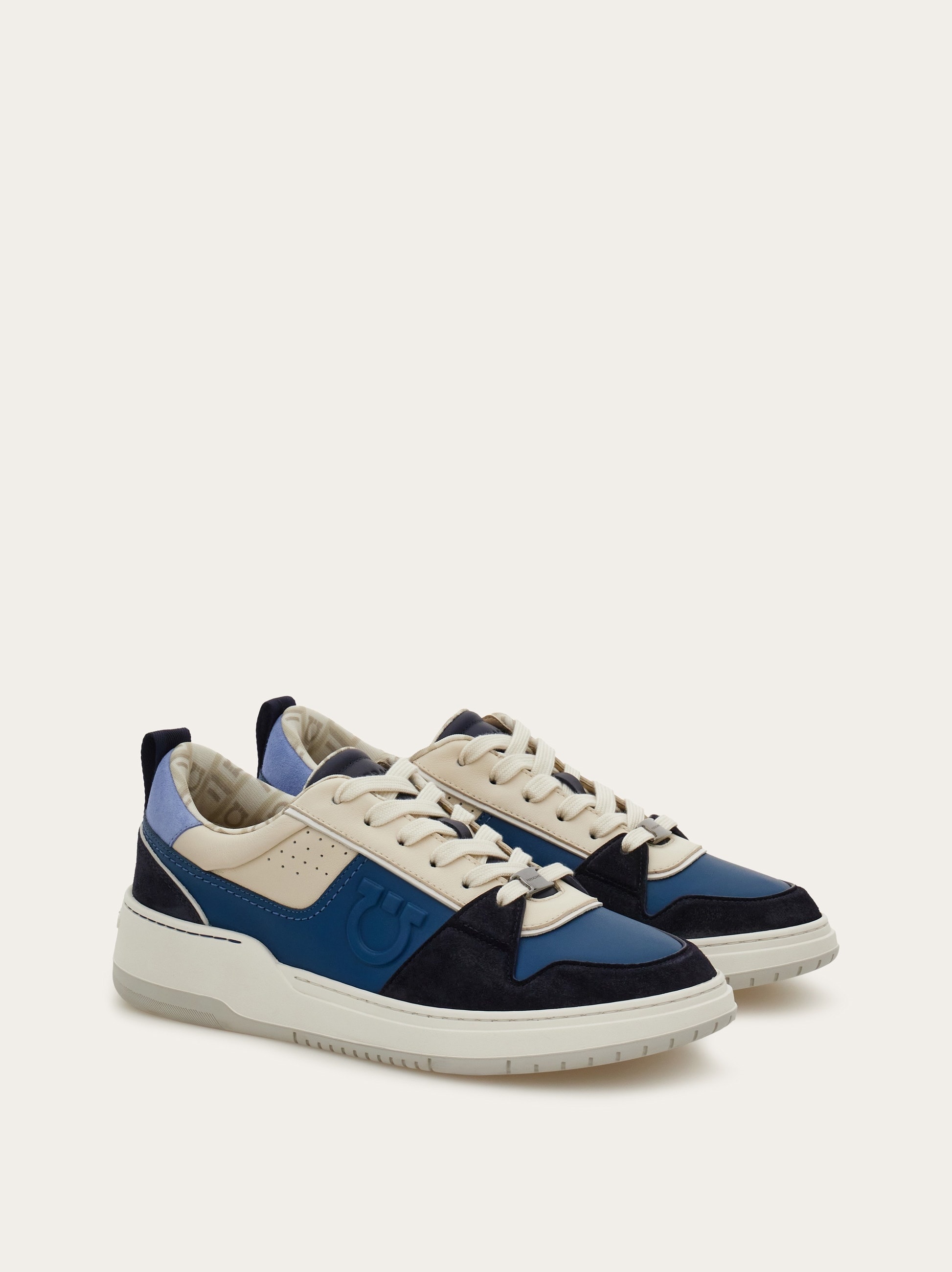 Low top sneaker - 4