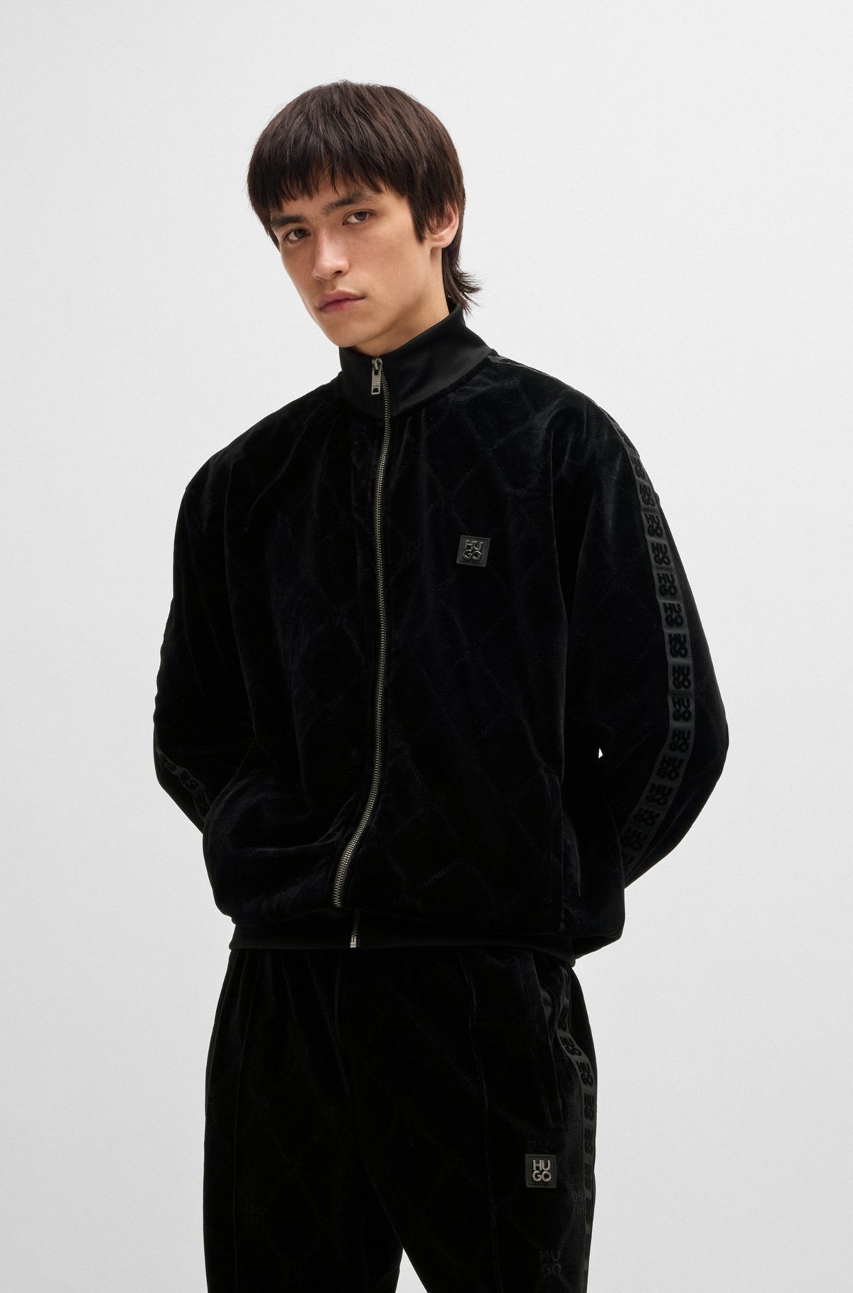 RELAXED-FIT STRETCH-VELVET SWEATSHIRT WITH SIGNATURE CHAIN PATTERN - 2